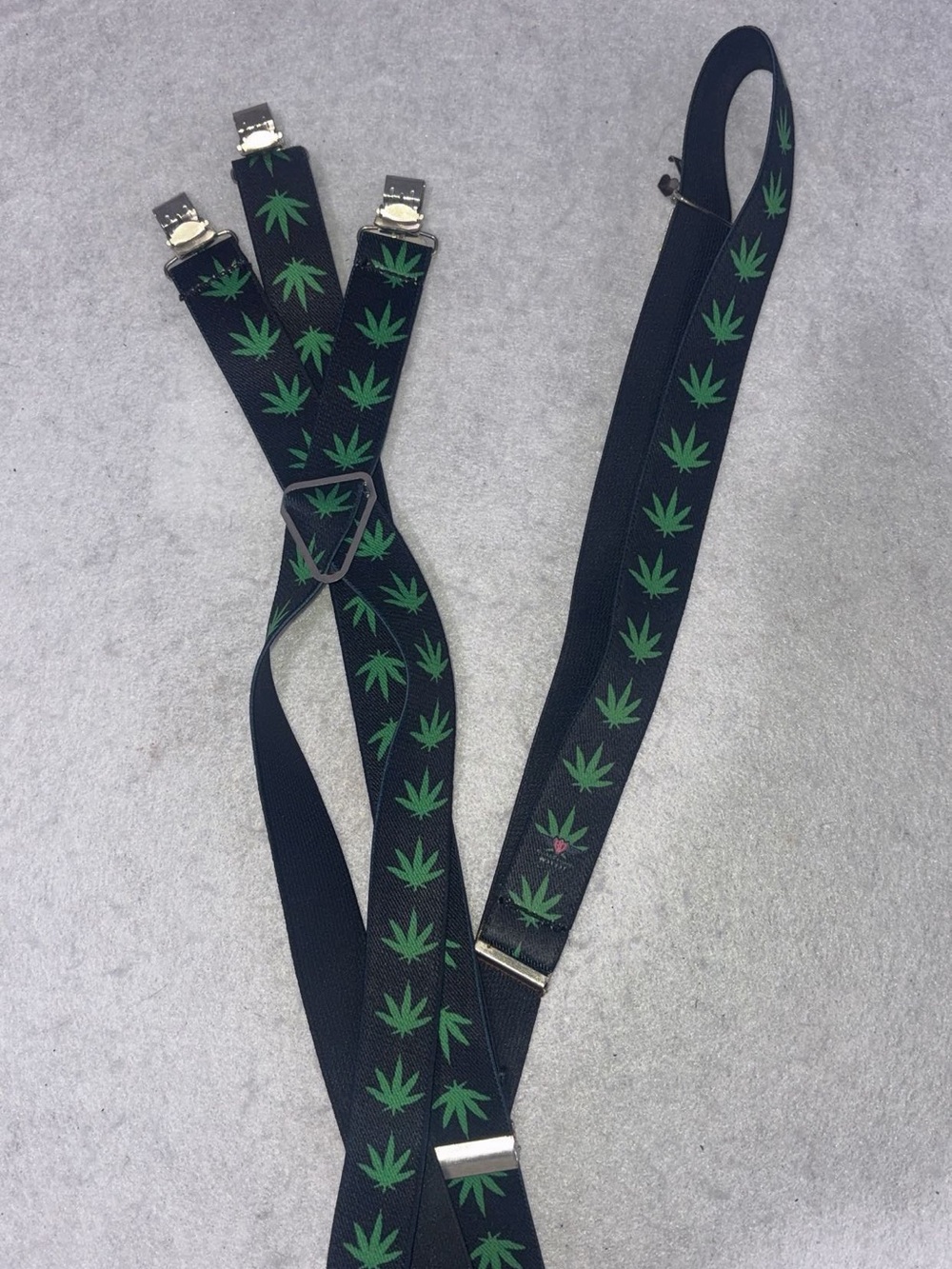 Men's Black Suspenders with Green Leaf Pattern - Stylish Elastic Braces